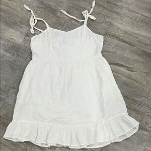 Old Navy dress sun white XL tall White Sleeveless Dress with Ruffle Hem